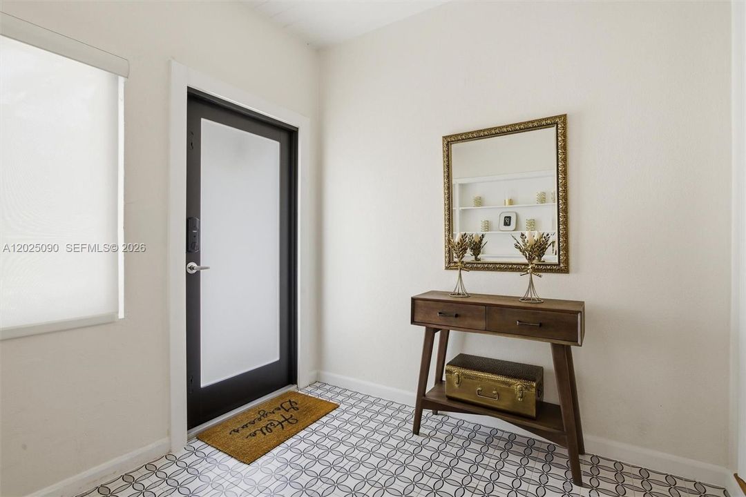 Active With Contract: $988,000 (2 beds, 2 baths, 1346 Square Feet)
