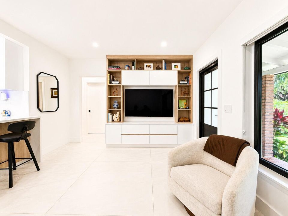 Machado Interior, 2026, 10_47_03 AM