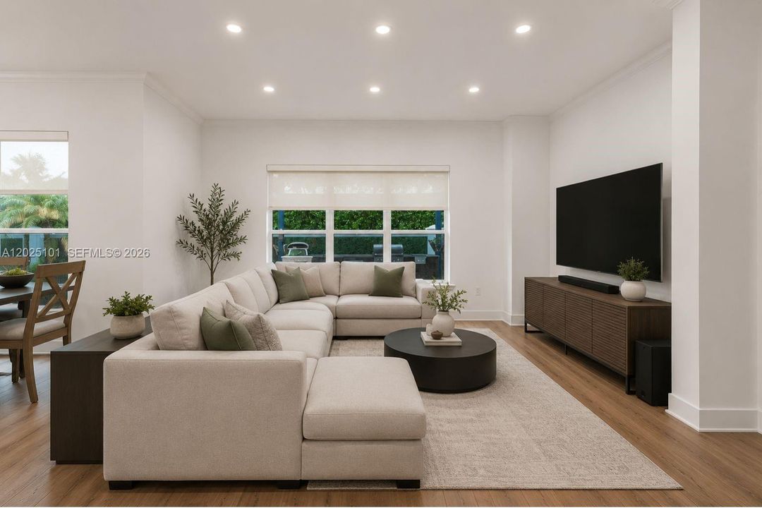 Activo con contrato: $985,000 (5 camas, 3 baños, 3140 Pies cuadrados)