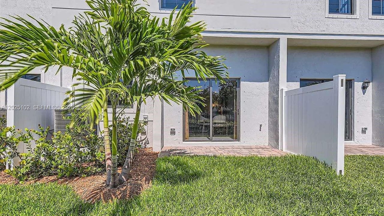 For Rent: $3,295 (3 beds, 2 baths, 0 Square Feet)