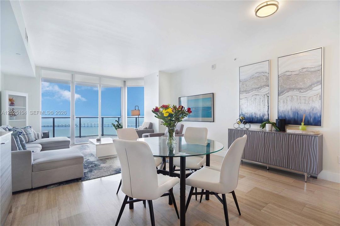 For Sale: $1,295,000 (3 beds, 2 baths, 1308 Square Feet)