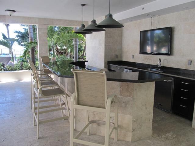 Summer Kitchen