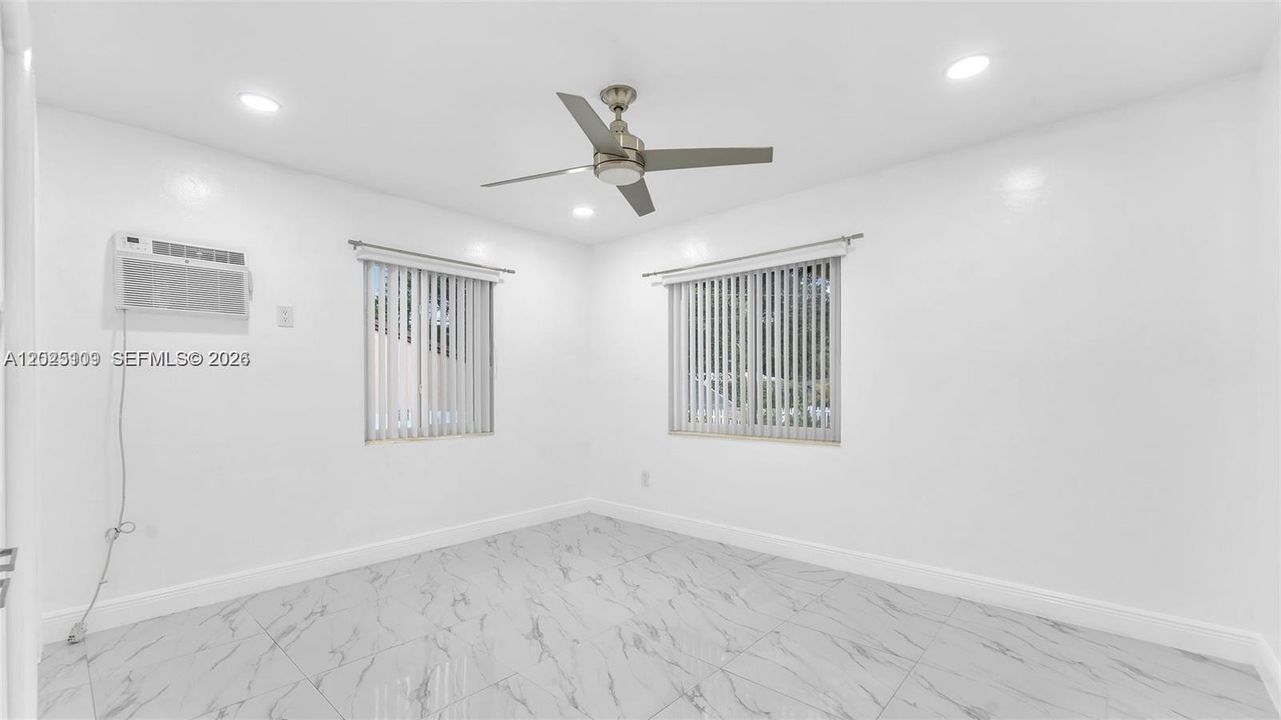 For Sale: $770,000 (3 beds, 2 baths, 1161 Square Feet)