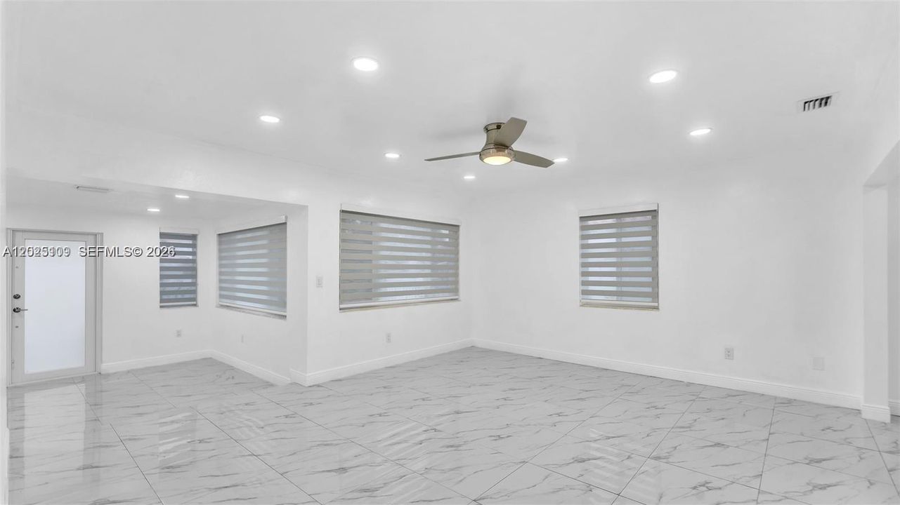 For Sale: $770,000 (3 beds, 2 baths, 1161 Square Feet)