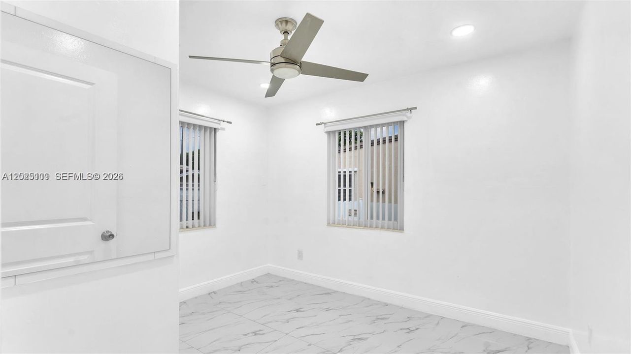 For Sale: $770,000 (3 beds, 2 baths, 1161 Square Feet)