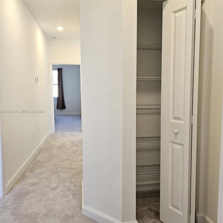 For Rent: $2,900 (3 beds, 2 baths, 1695 Square Feet)