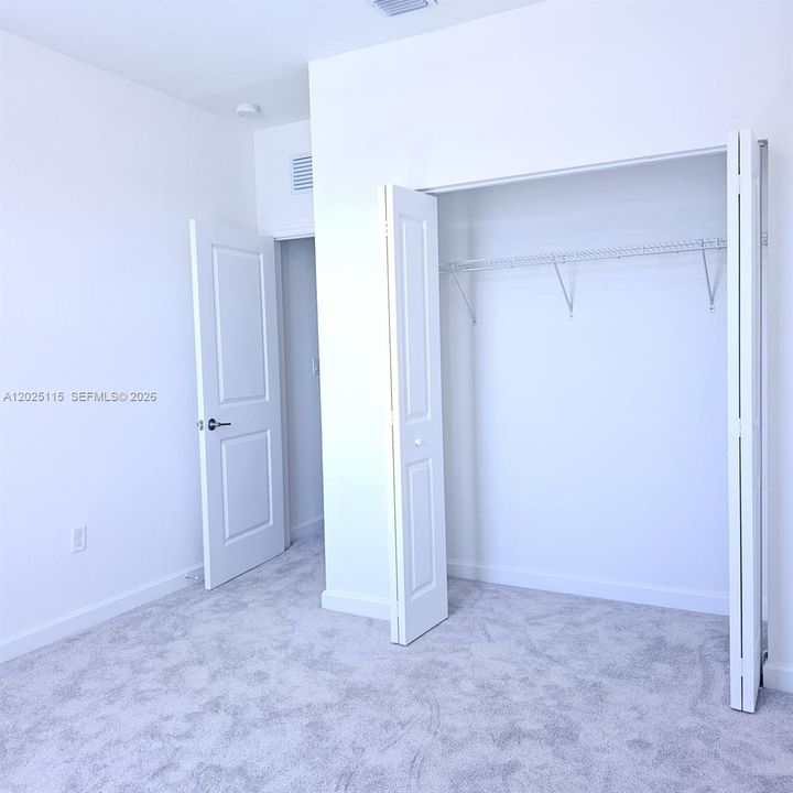For Rent: $2,900 (3 beds, 2 baths, 1695 Square Feet)