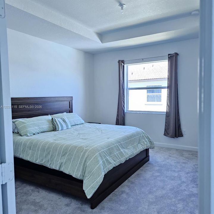For Rent: $2,900 (3 beds, 2 baths, 1695 Square Feet)