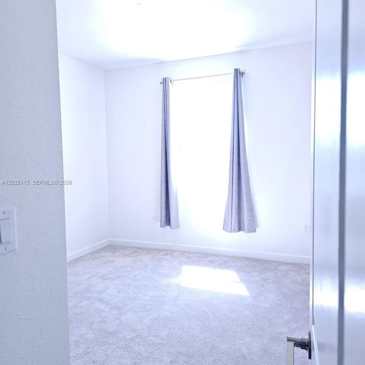 For Rent: $2,900 (3 beds, 2 baths, 1695 Square Feet)