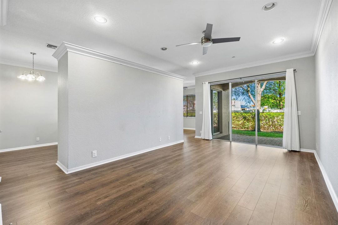 007-81NottinghamPlace-BoyntonBeach-FL-33