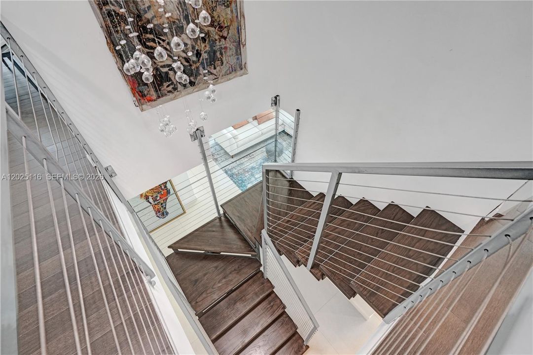 For Rent: $10,000 (5 beds, 3 baths, 2496 Square Feet)