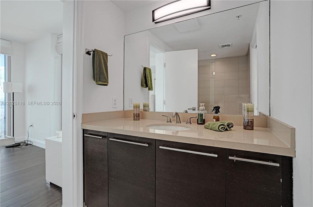 For Rent: $10,000 (5 beds, 3 baths, 2496 Square Feet)