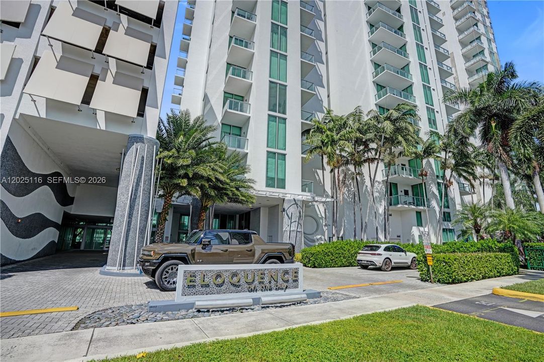 For Rent: $10,000 (5 beds, 3 baths, 2496 Square Feet)