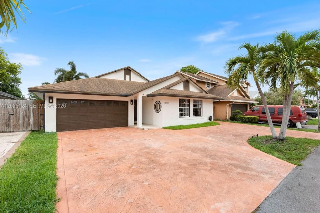For Sale: $640,000 (3 beds, 2 baths, 1588 Square Feet)
