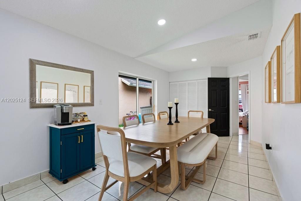 For Sale: $640,000 (3 beds, 2 baths, 1588 Square Feet)