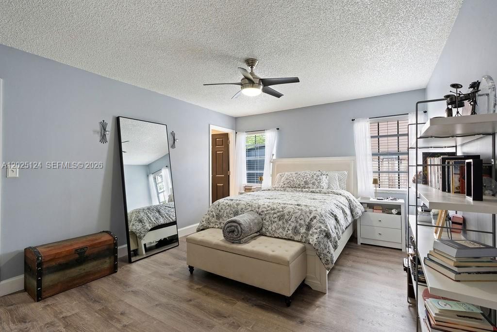 For Sale: $640,000 (3 beds, 2 baths, 1588 Square Feet)