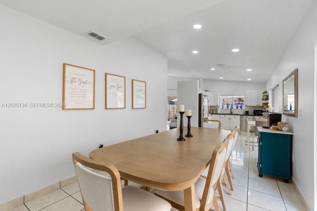 For Sale: $640,000 (3 beds, 2 baths, 1588 Square Feet)