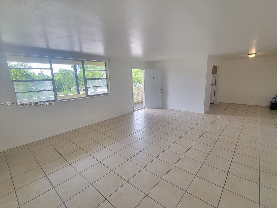 For Rent: $2,200 (2 beds, 2 baths, 1224 Square Feet)
