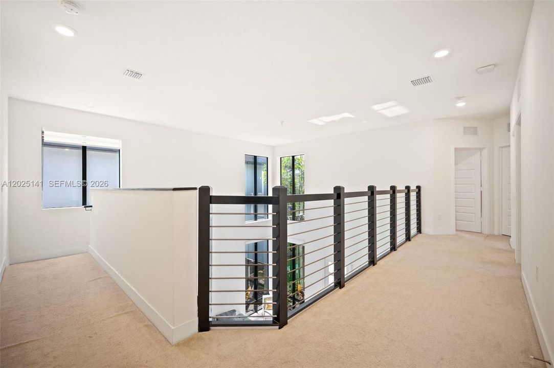 For Sale: $995,000 (4 beds, 3 baths, 2582 Square Feet)