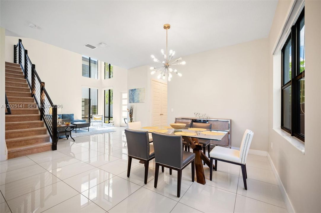 For Sale: $995,000 (4 beds, 3 baths, 2582 Square Feet)