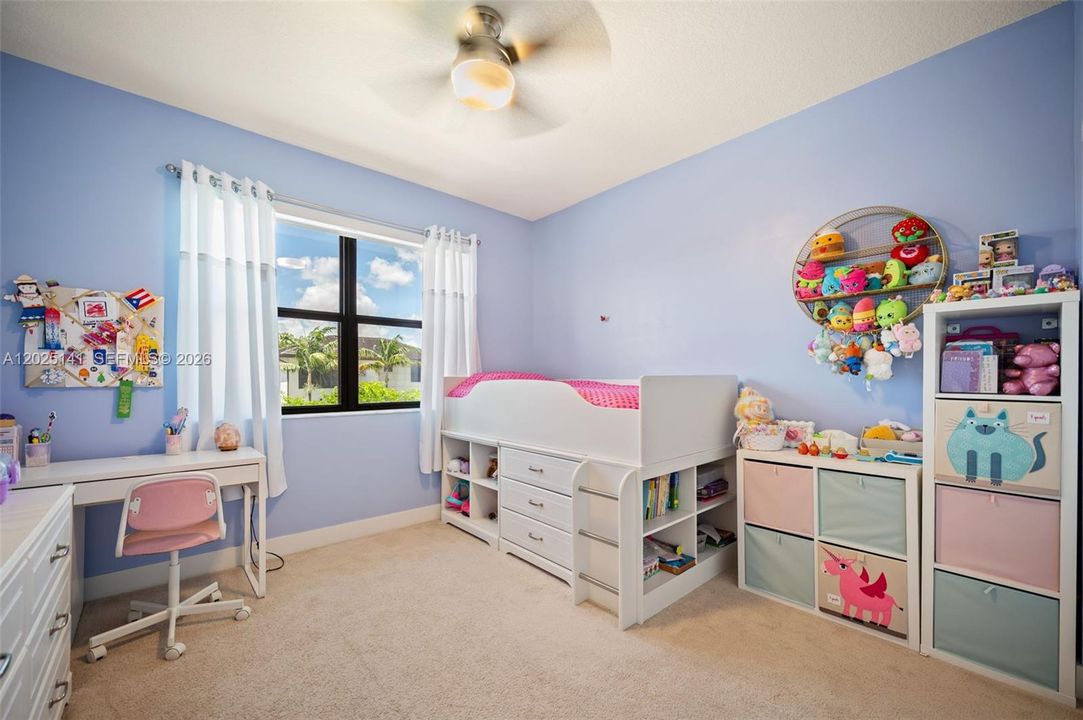 For Sale: $995,000 (4 beds, 3 baths, 2582 Square Feet)