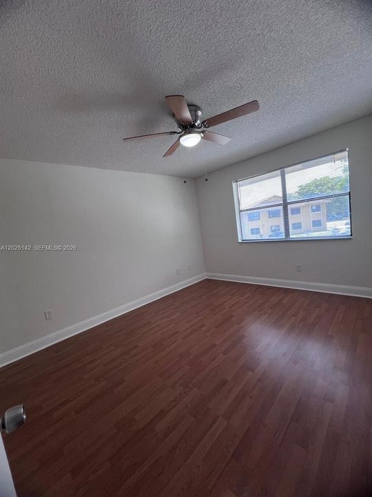 En Venta: $282,000 (2 camas, 2 baños, 747 Pies cuadrados)