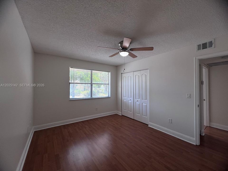 En Venta: $282,000 (2 camas, 2 baños, 747 Pies cuadrados)