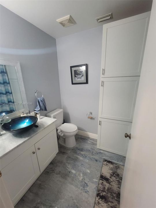 For Sale: $174,500 (2 beds, 2 baths, 1346 Square Feet)