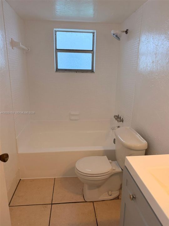 For Rent: $1,800 (2 beds, 2 baths, 1000 Square Feet)
