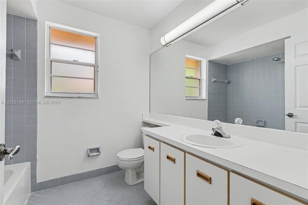 For Sale: $699,900 (4 beds, 2 baths, 2255 Square Feet)