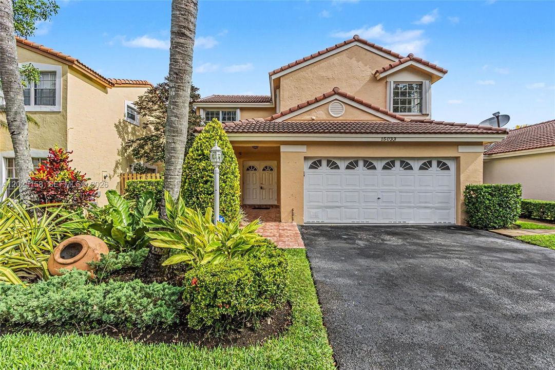 For Sale: $699,900 (4 beds, 2 baths, 2255 Square Feet)