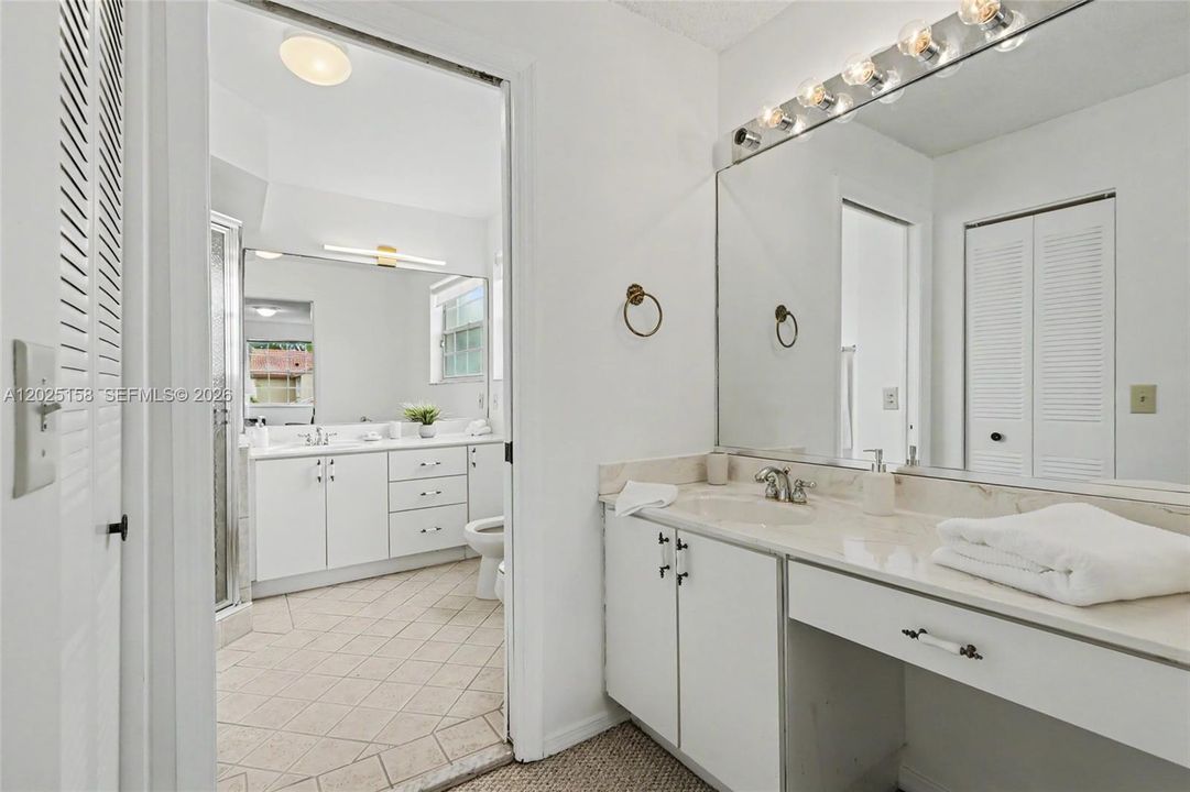 For Sale: $699,900 (4 beds, 2 baths, 2255 Square Feet)