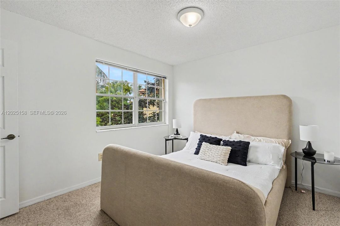 For Sale: $699,900 (4 beds, 2 baths, 2255 Square Feet)