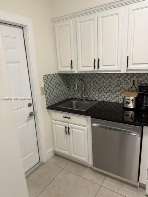 For Rent: $2,400 (1 beds, 1 baths, 2316 Square Feet)