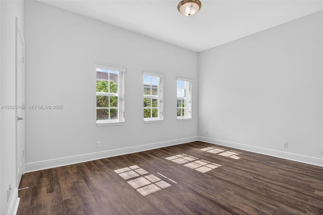 For Sale: $439,000 (3 beds, 2 baths, 1803 Square Feet)
