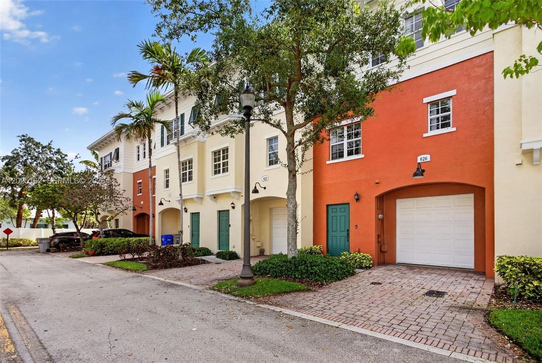 For Sale: $439,000 (3 beds, 2 baths, 1803 Square Feet)