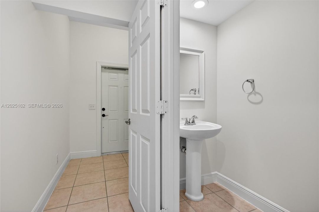 For Sale: $439,000 (3 beds, 2 baths, 1803 Square Feet)