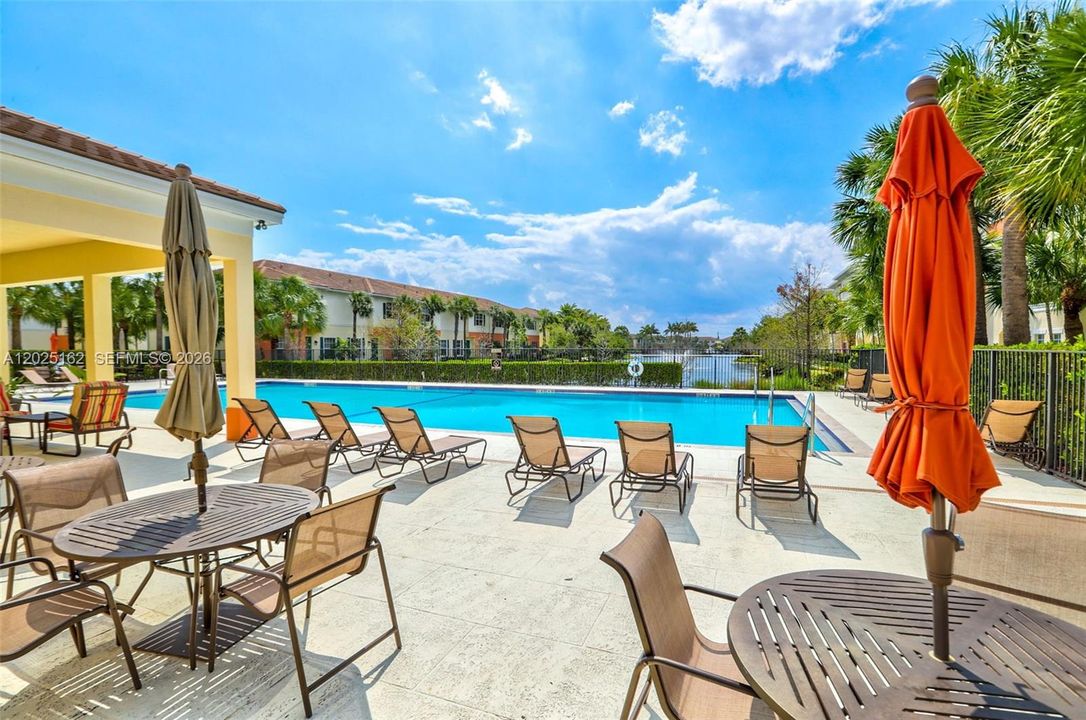 For Sale: $439,000 (3 beds, 2 baths, 1803 Square Feet)