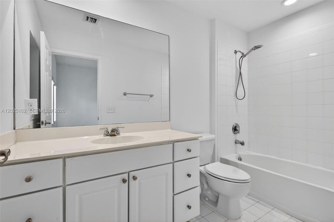 For Sale: $439,000 (3 beds, 2 baths, 1803 Square Feet)