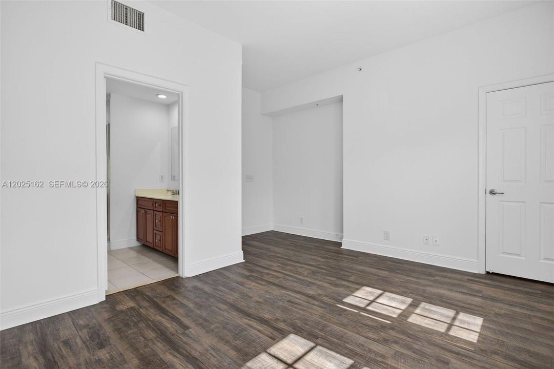 For Sale: $439,000 (3 beds, 2 baths, 1803 Square Feet)