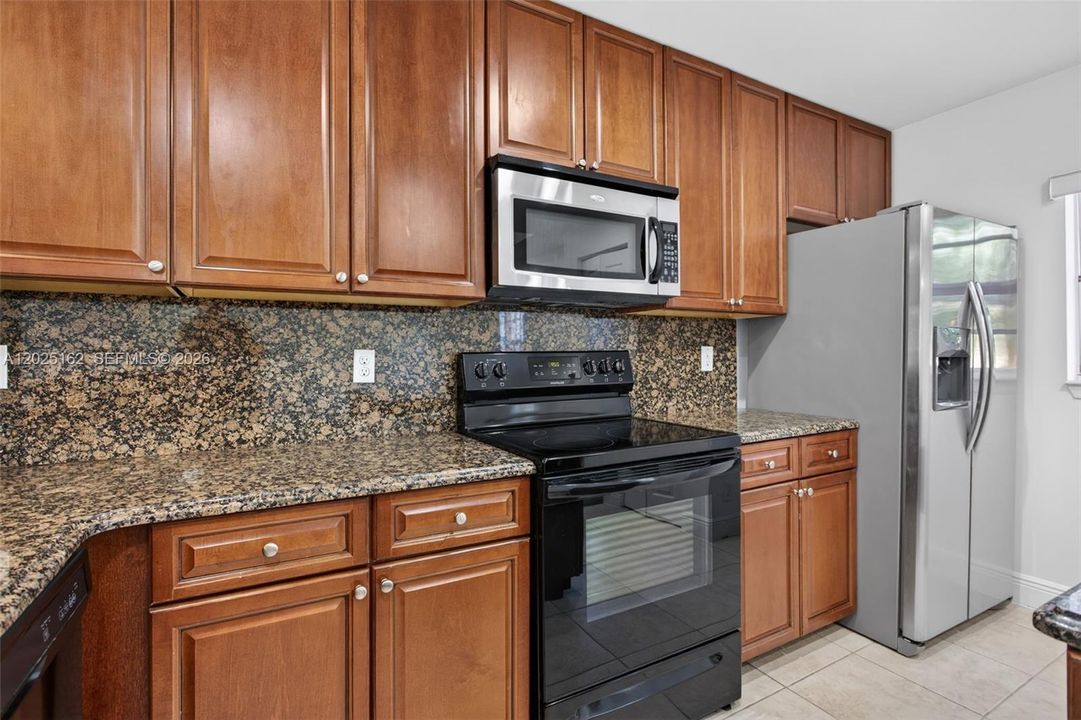 For Sale: $439,000 (3 beds, 2 baths, 1803 Square Feet)