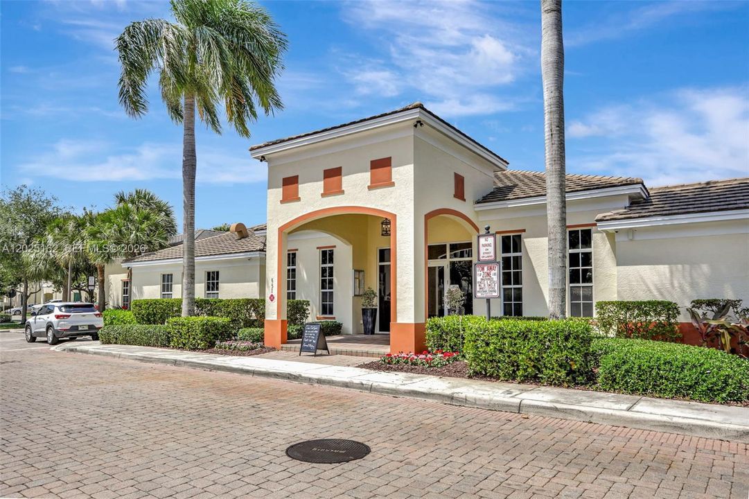 For Sale: $439,000 (3 beds, 2 baths, 1803 Square Feet)