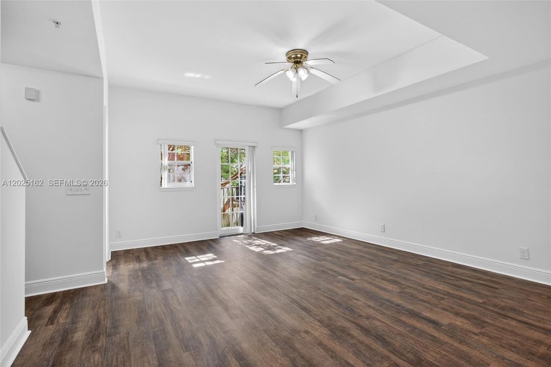 For Sale: $439,000 (3 beds, 2 baths, 1803 Square Feet)