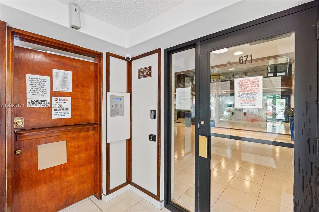 En Venta: $285,000 (2 camas, 2 baños, 1222 Pies cuadrados)