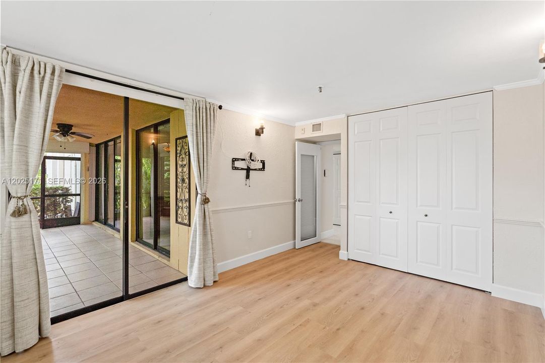 En Venta: $285,000 (2 camas, 2 baños, 1222 Pies cuadrados)
