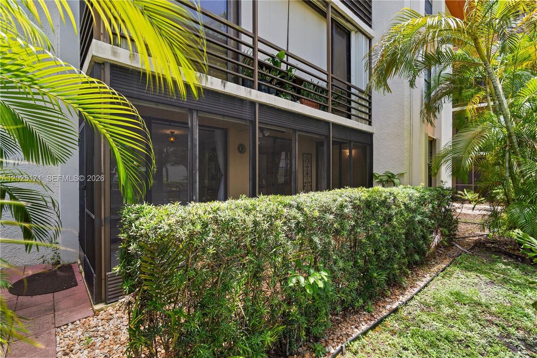 En Venta: $285,000 (2 camas, 2 baños, 1222 Pies cuadrados)