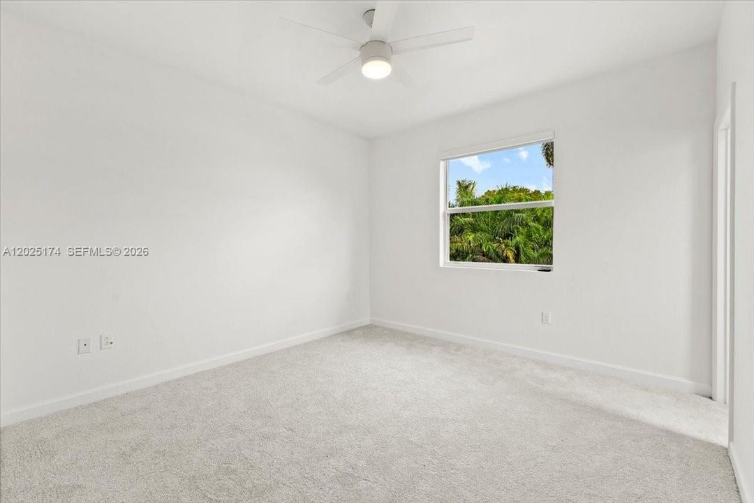 For Sale: $399,000 (3 beds, 2 baths, 1393 Square Feet)