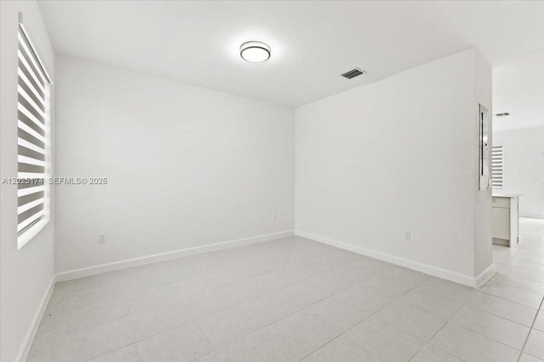 For Sale: $399,000 (3 beds, 2 baths, 1393 Square Feet)