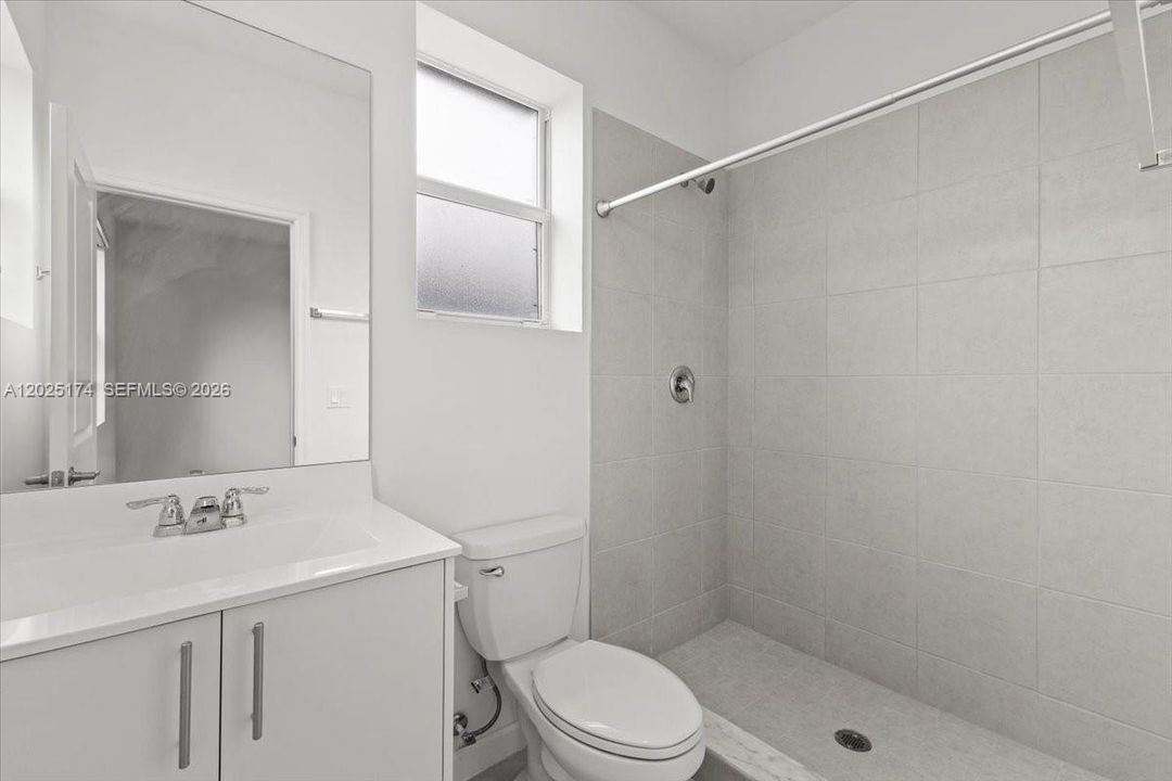 For Sale: $399,000 (3 beds, 2 baths, 1393 Square Feet)