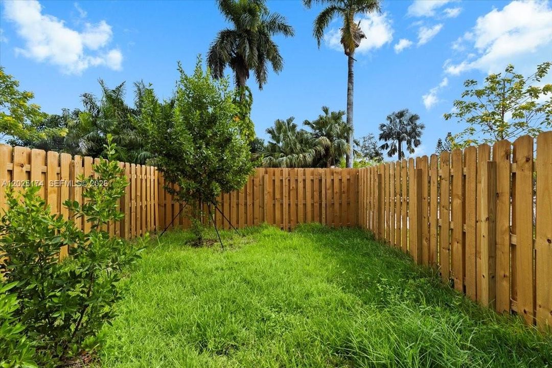 For Sale: $399,000 (3 beds, 2 baths, 1393 Square Feet)